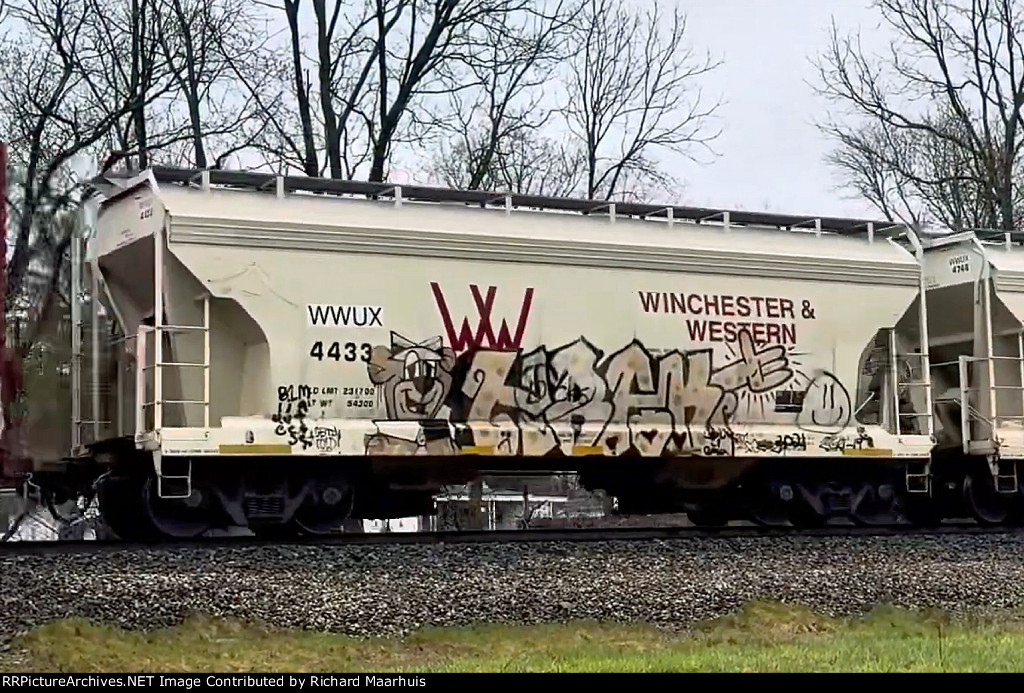 WWUX 4433